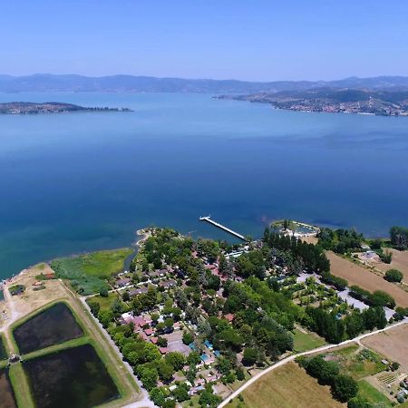 Trasimeno Glamping Resort マジョーネ エクステリア 写真