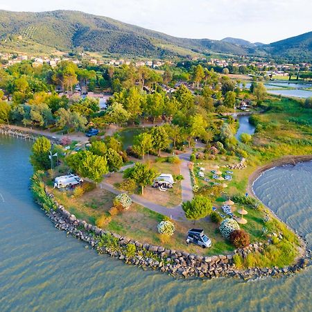 Trasimeno Glamping Resort マジョーネ エクステリア 写真