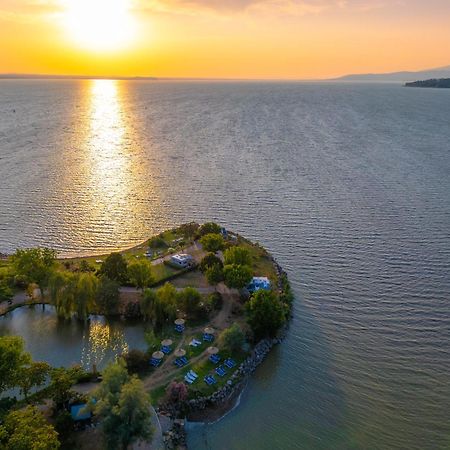 Trasimeno Glamping Resort マジョーネ エクステリア 写真