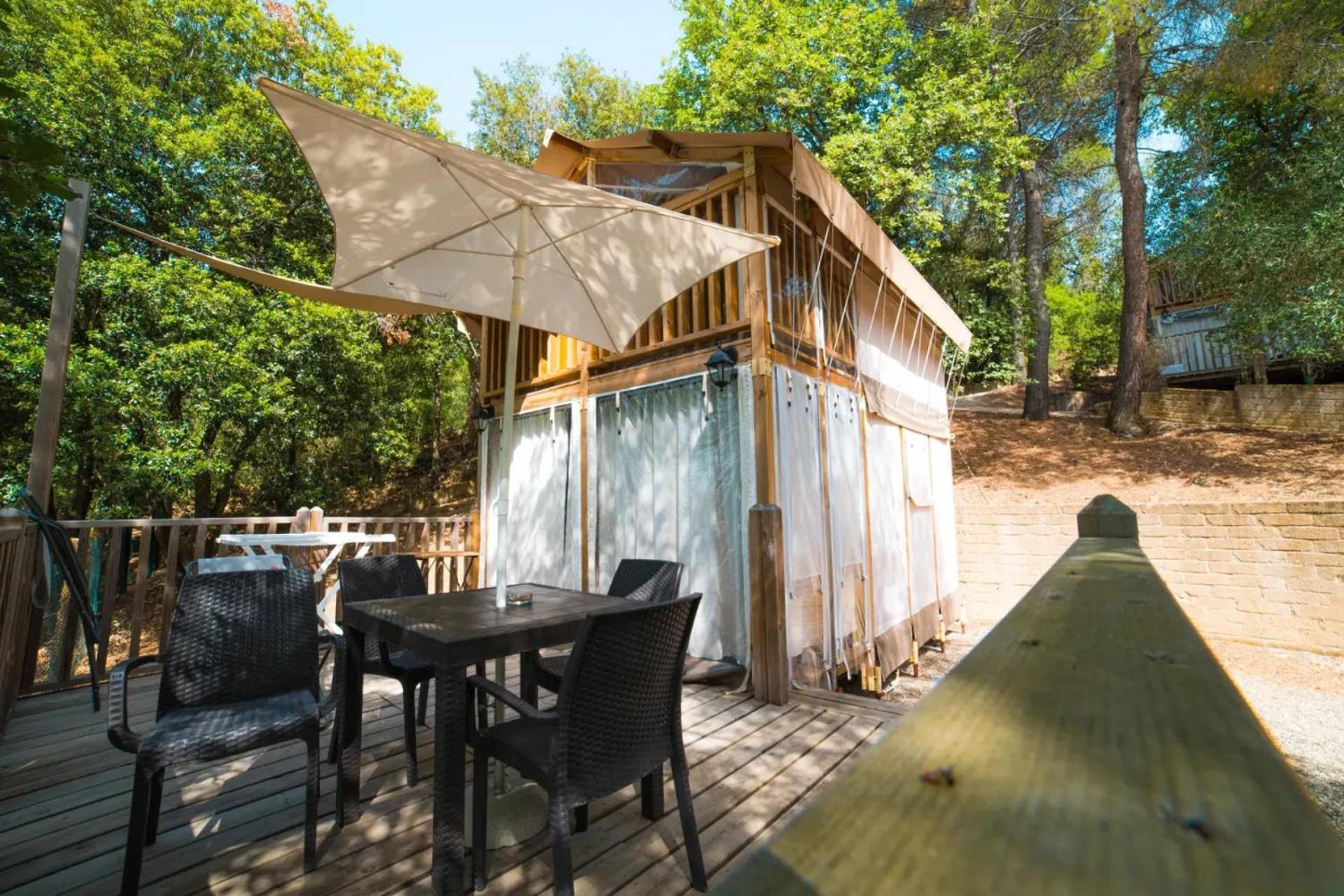 Trasimeno Glamping Resort マジョーネ エクステリア 写真