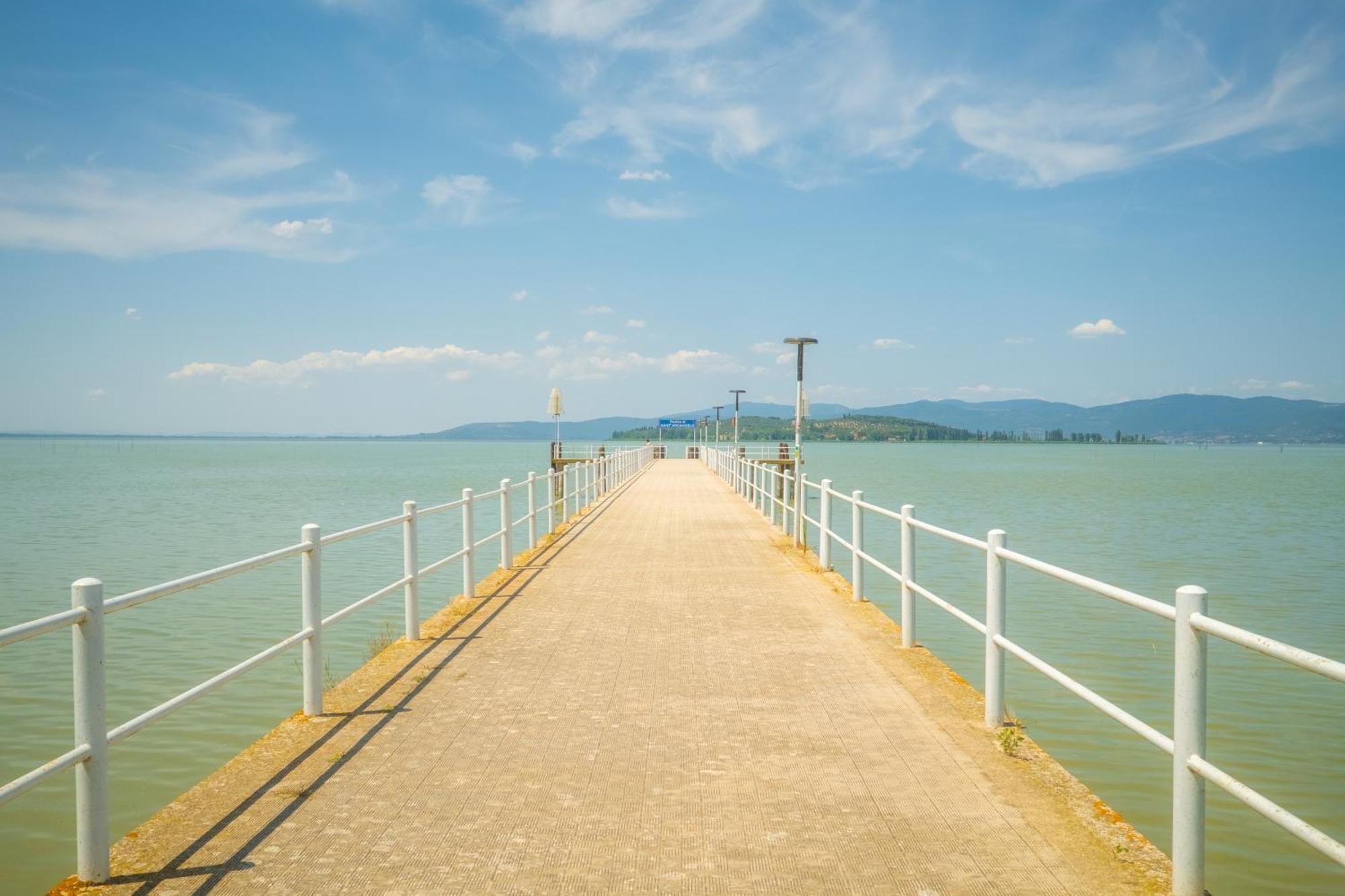 Trasimeno Glamping Resort マジョーネ エクステリア 写真