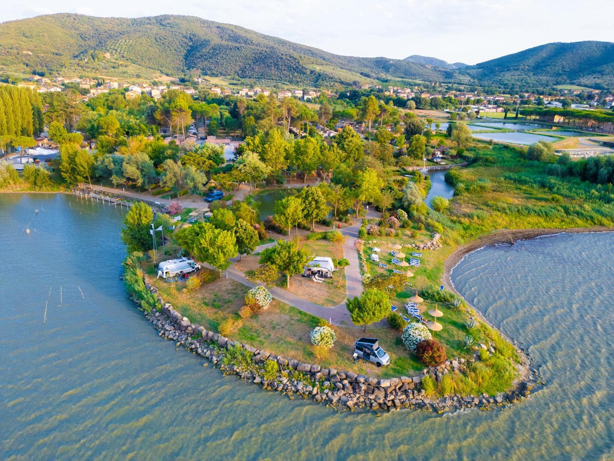 Trasimeno Glamping Resort マジョーネ エクステリア 写真